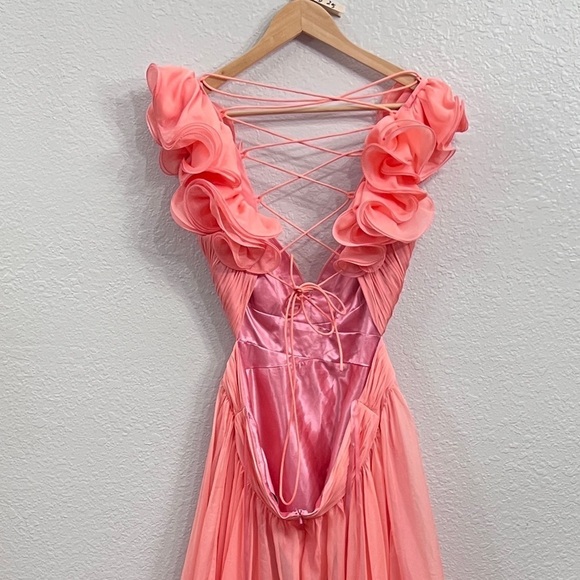 NEW $600 MAC DUGGAL RUFFLE TIERED CUT-OUT CHIFFON GOWN CORAL SIZE 12 - Picture 13 of 17